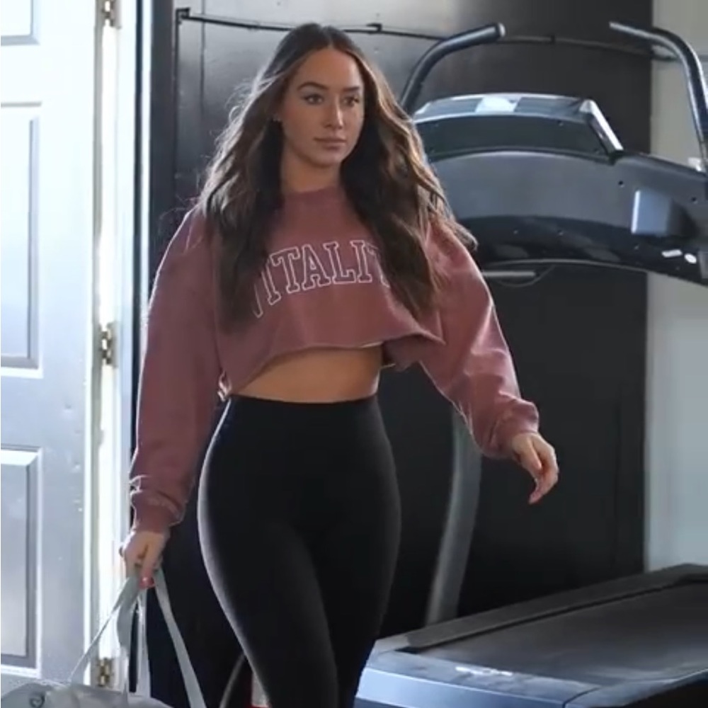 Vitality (balance athletica) warm up cropped crew neck